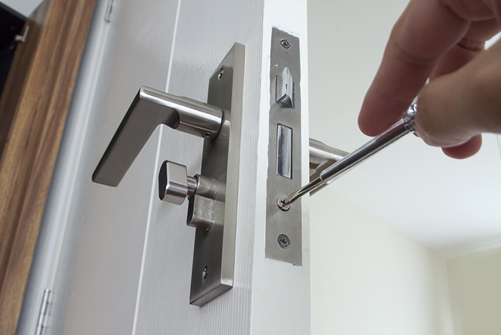 Our local locksmiths are able to repair and install door locks for properties in Hampstead and the local area.